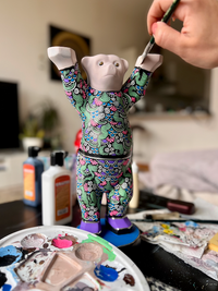 Gita Kurdpoor painting BuddyBear Bebus &ndash; The creative process begins